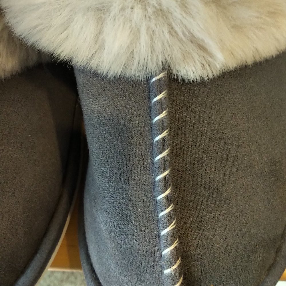 Ladies Gray ultra-suede faux-fur scuffs US size 7-8 excellent - Picture 4 of 10